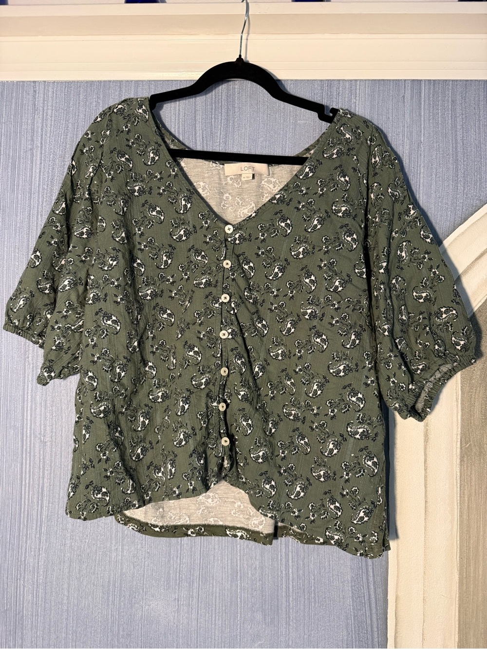 LOFT OLIVE Green Paisley Button-Front Top XL